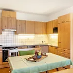 Apartment Haus Unterrain